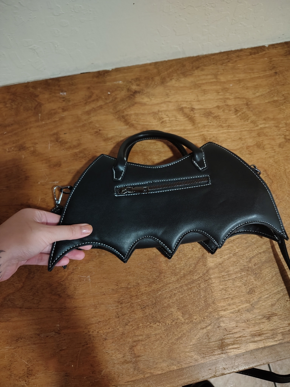 Black Bat-Web Top Handle Crossbody Bag - Picture 5 of 7